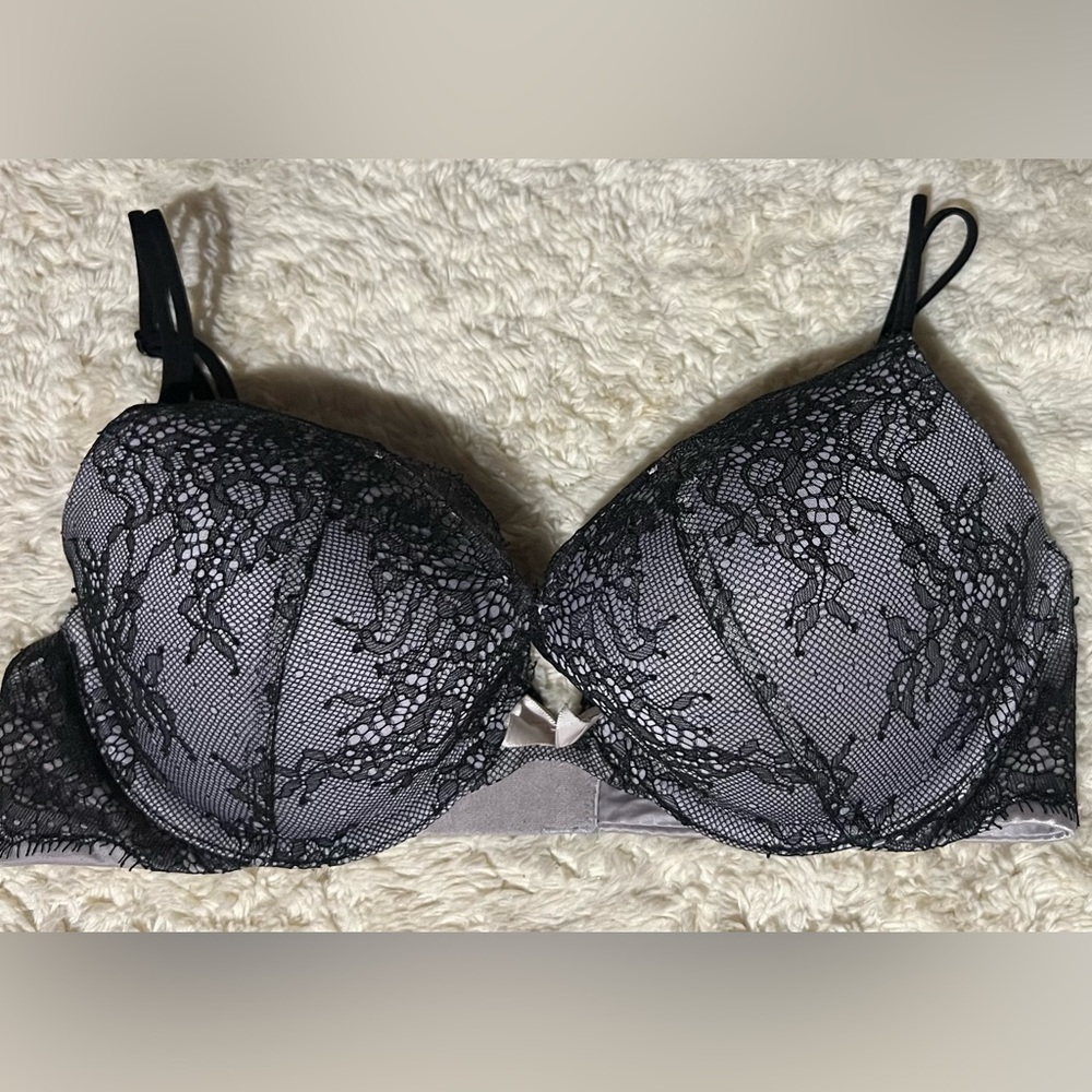 Victoria’s Secret Very Sexy Push Up Bra
